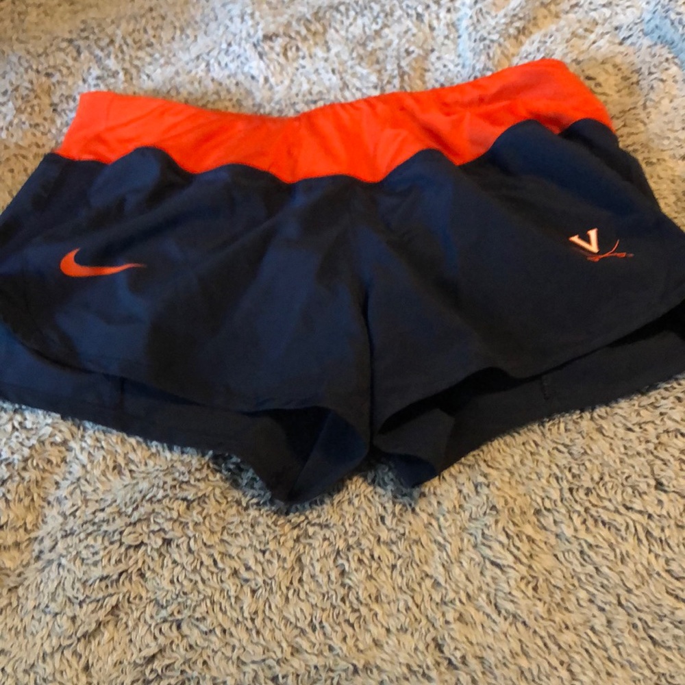 Women’s Nike Shorts Size Medium